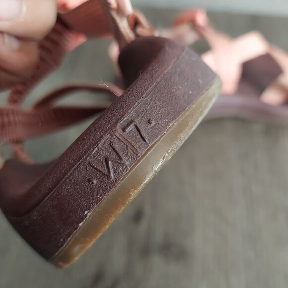 Chaco Z/Cloud Strappy Sandals Size 7 Vacation Outdoor Athleisure - Picture 11 of 11